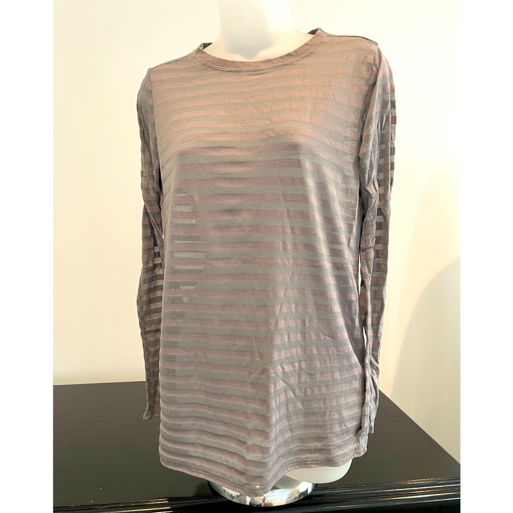 Gap Gray Ling Sleeve Tissue Tee